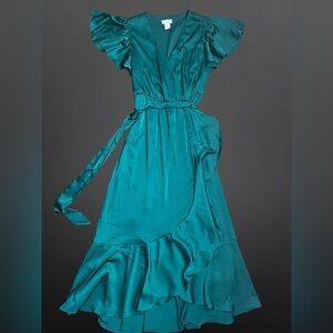 Nicole Miller Teal Satin Wrap Dress
High Low Cap Sleeve Size Small